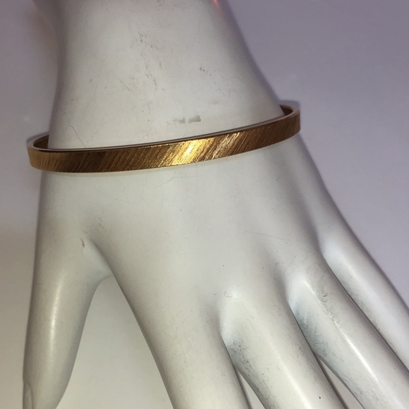 Vintage MONET Textured Gold Bangle Bracelet Modern - Picture 3 of 10